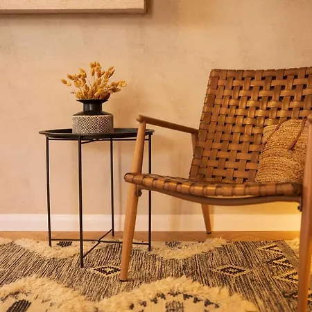 Appartement Wims - Romantic With Private Jacuzzi, Garden & Parking